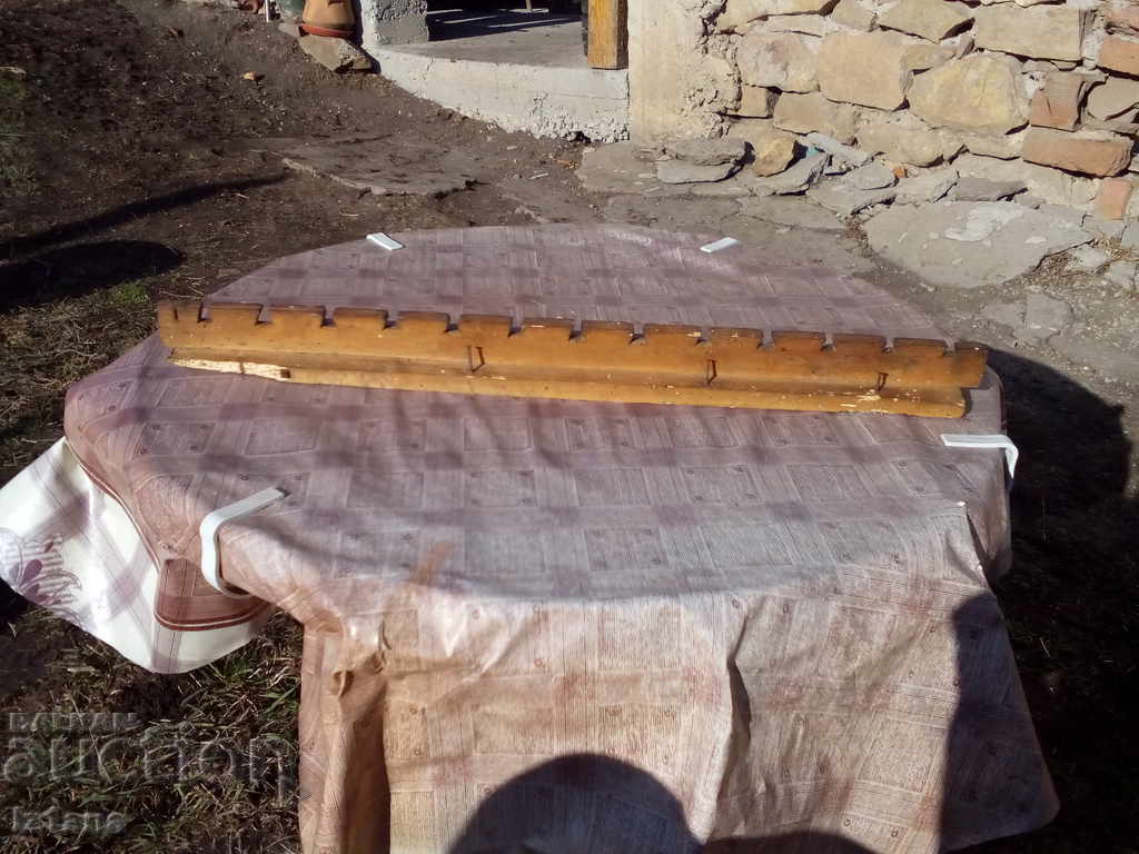 Ancient utensils hook with price 9.00 BGN | € 4.60