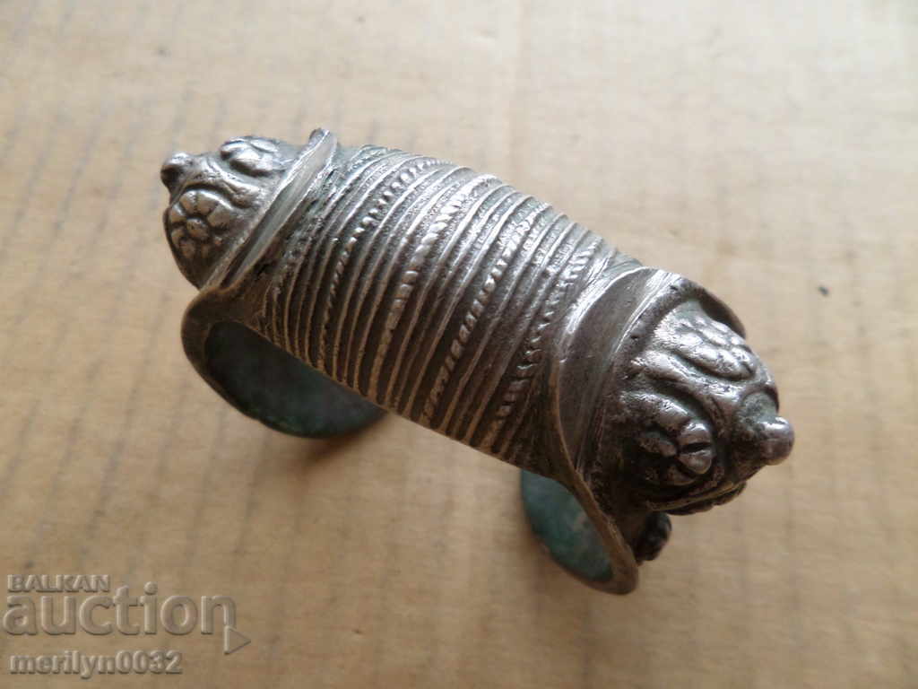 Delivery of Renaissance silver slingshot bracelet, jewelry, silver jewelry