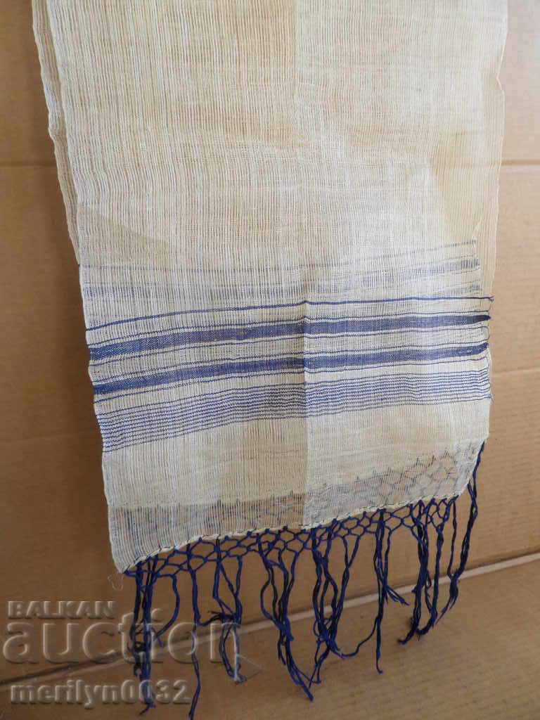 Auction An old hand-woven cloth embroidery Auction An old hand-woven cloth embroidery