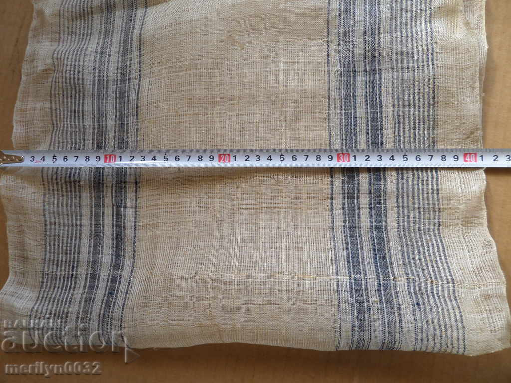 Auction An old hand-woven cloth embroidery Auction An old hand-woven cloth embroidery