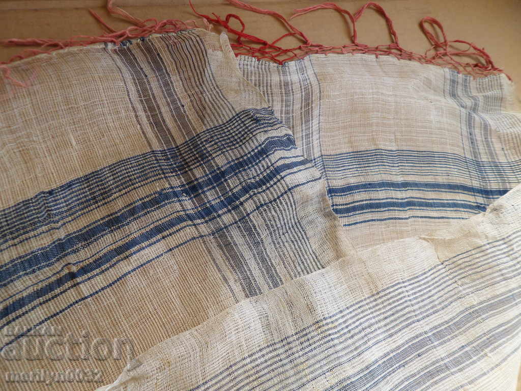 Delivery of An old hand-woven cloth embroidery Delivery of An old hand-woven cloth embroidery