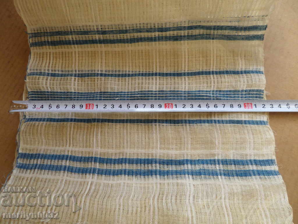 Auction An old hand-woven cloth embroidery Auction An old hand-woven cloth embroidery