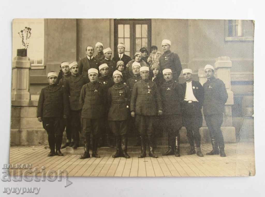 Auction Old photo of the Yunatsi with uniforms Gabrovo Auction Old photo of the Yunatsi with uniforms Gabrovo
