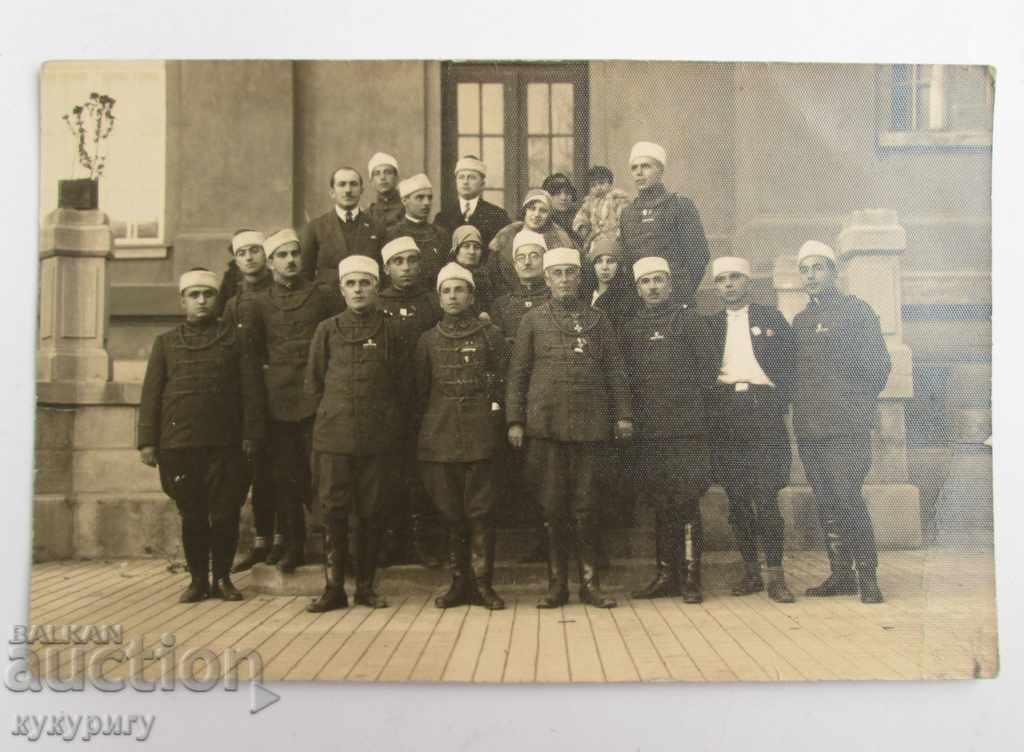 Стара снимка на Юнаци с униформи Габрово