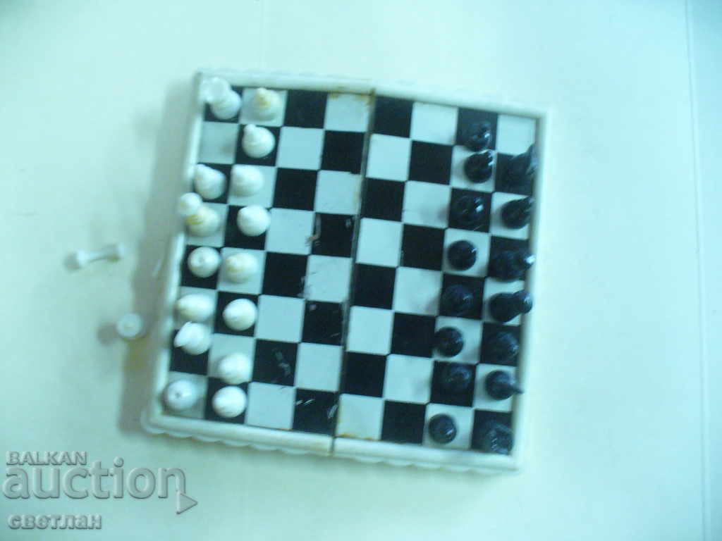 MAGNETIC SHADE with price 4.50 BGN | € 2.30 MAGNETIC SHADE with price 4.50 BGN | € 2.30