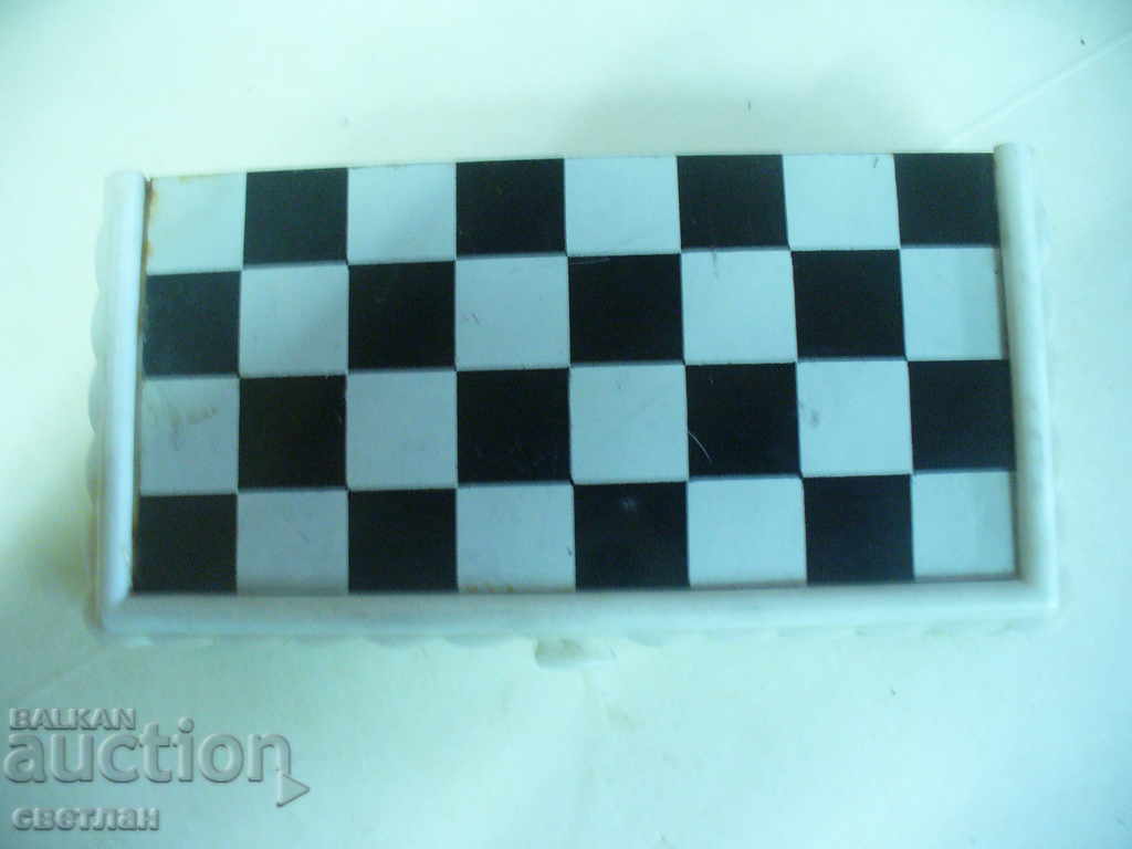 Auction MAGNETIC SHADE Auction MAGNETIC SHADE