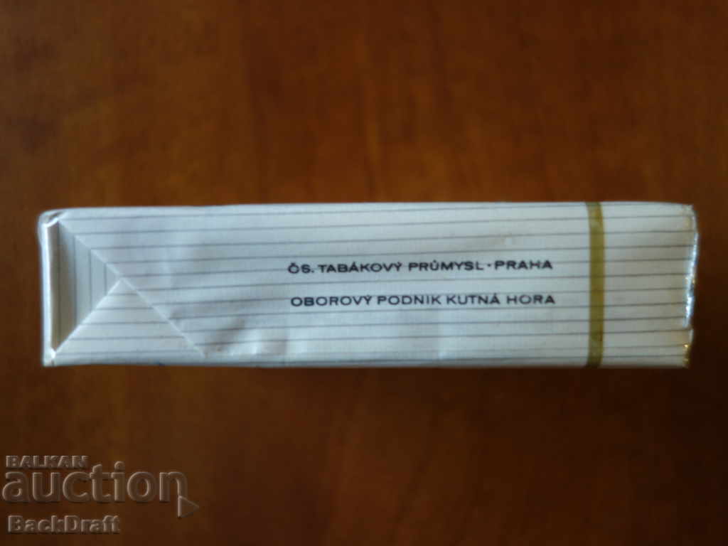 Auction ROGALO CHEESE RED CIGARETTE AN UNUSED PACKAGE FOR EXPORT Auction ROGALO CHEESE RED CIGARETTE AN UNUSED PACKAGE FOR EXPORT