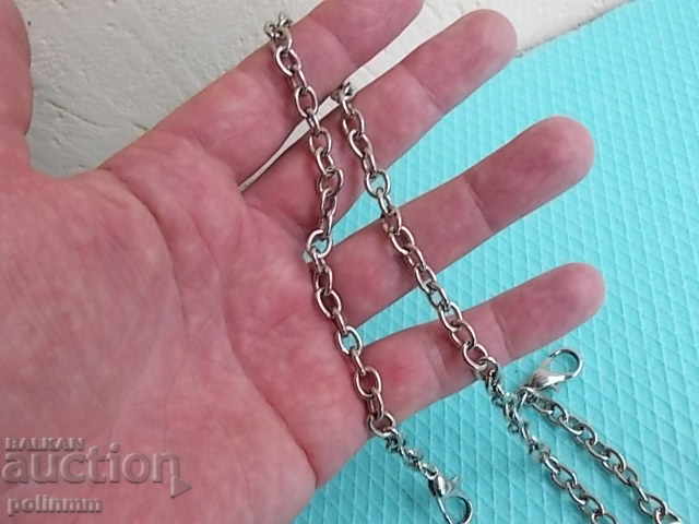 Pocket watch kiosk - 7 with price 20.00 BGN | € 10.23 Pocket watch kiosk - 7 with price 20.00 BGN | € 10.23