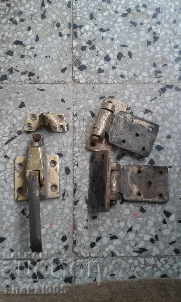 Lock with two hinges with price 60.00 BGN | € 30.68 Lock with two hinges with price 60.00 BGN | € 30.68