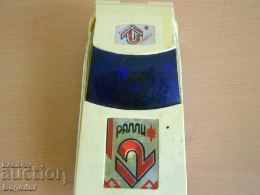 Аукцион Стара руска играчка кола Аукцион Стара руска играчка кола