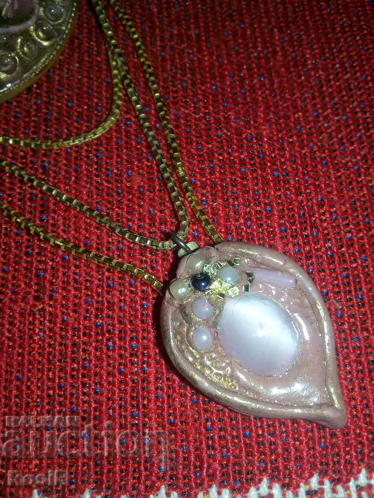 STARA MESINGOVA BROSHKA WITH ROSOV QUARTZ - 5 STARA MESINGOVA BROSHKA WITH ROSOV QUARTZ - 5