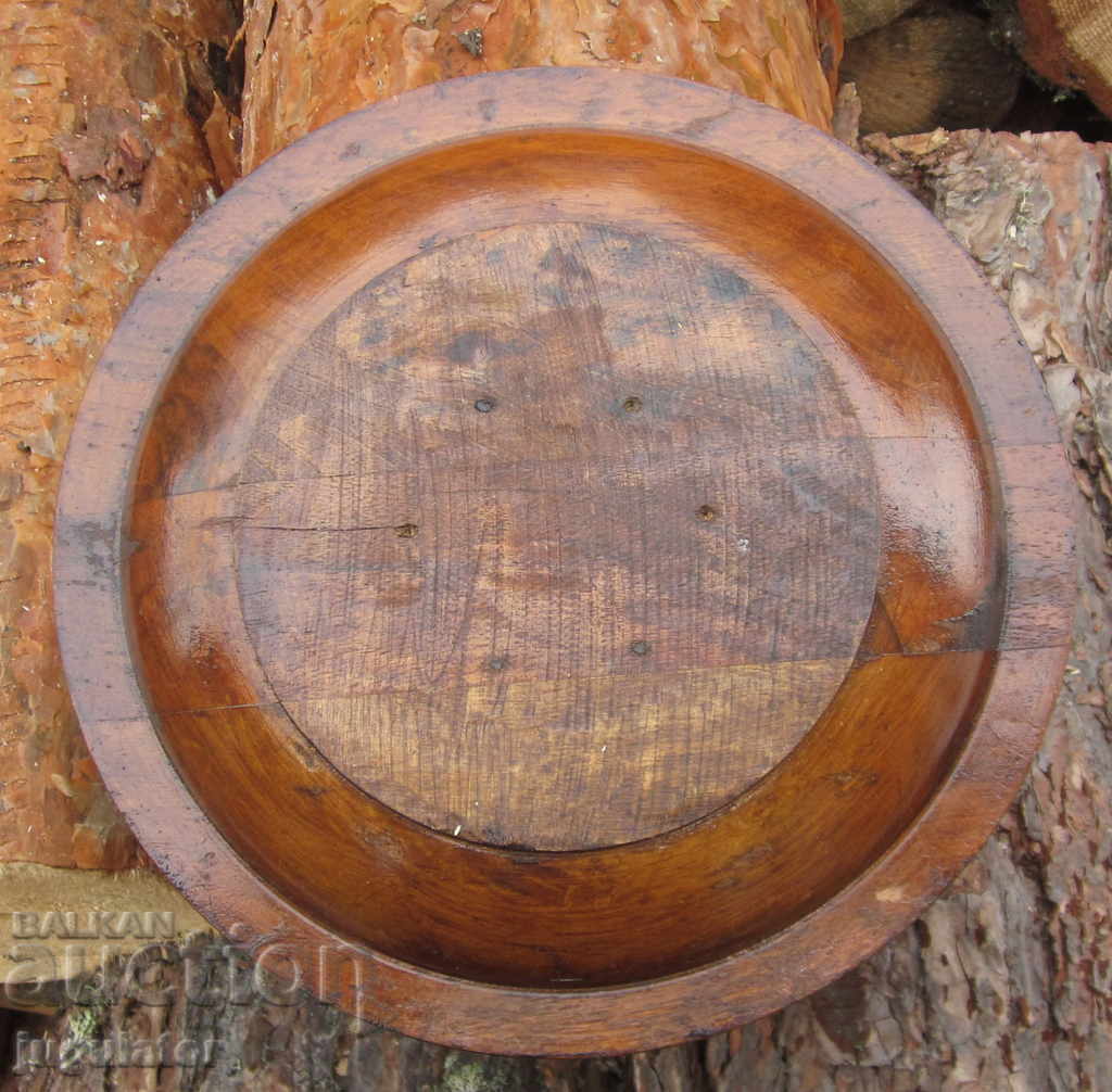 an old wooden plate with a bust of Todor Zhivkov bay Tosho - 5