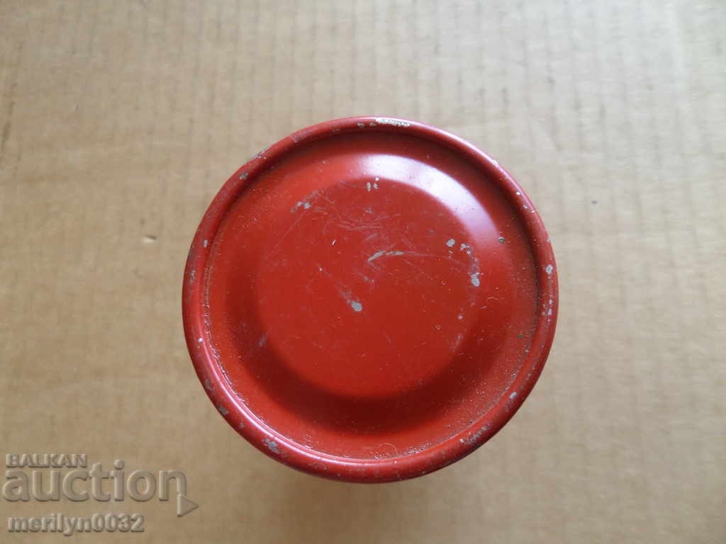 Auction WG-42 Training Grenade from the Physical Excavation Cabinet Auction WG-42 Training Grenade from the Physical Excavation Cabinet