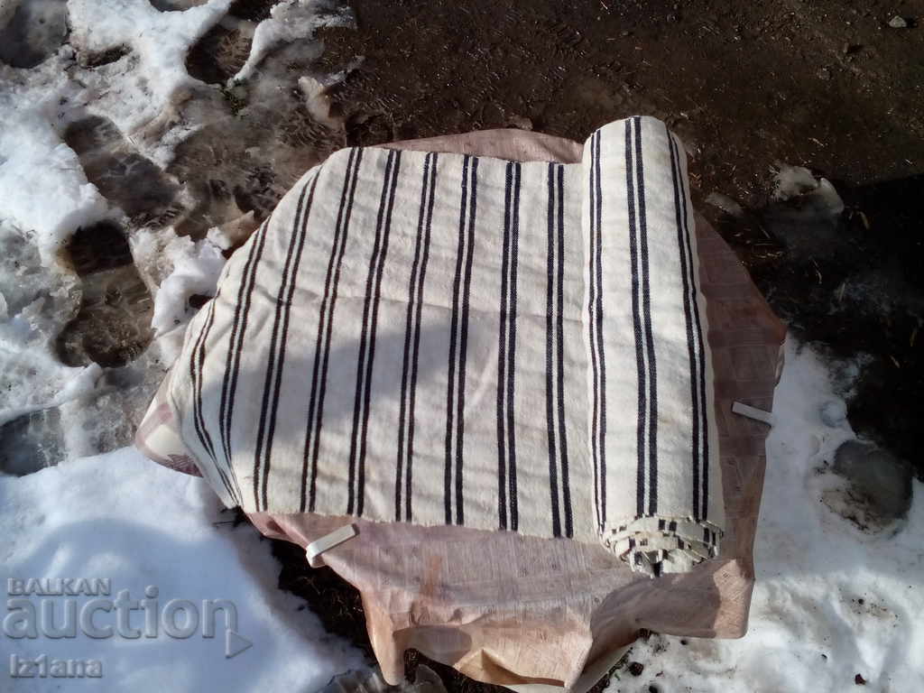 pânză veche, panza cu preț 38.00 BGN | € 19.43