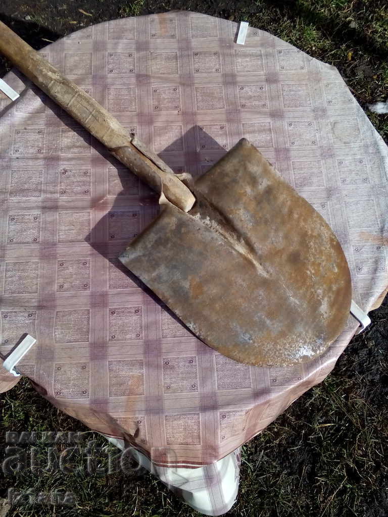 Delivery of Old shovel
