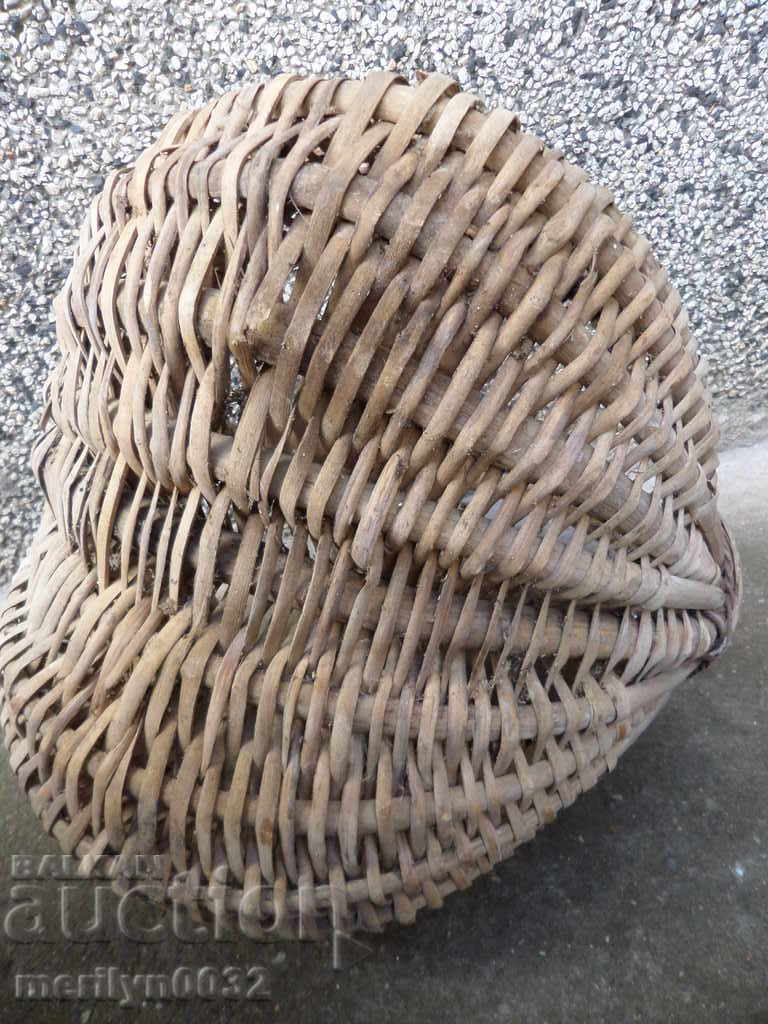 Old wicker basket, wooden, basket, paneer - 5 Old wicker basket, wooden, basket, paneer - 5