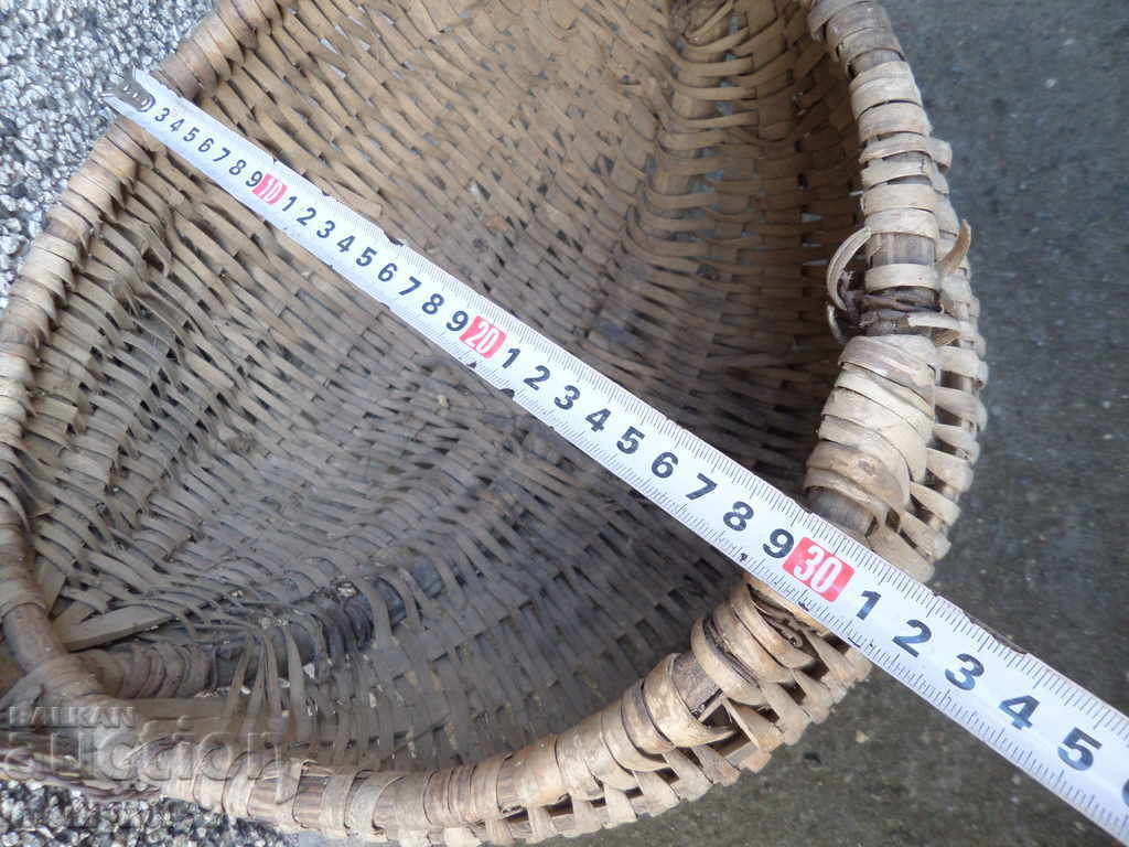 Old wicker basket, wooden, basket, paneer - 6 Old wicker basket, wooden, basket, paneer - 6