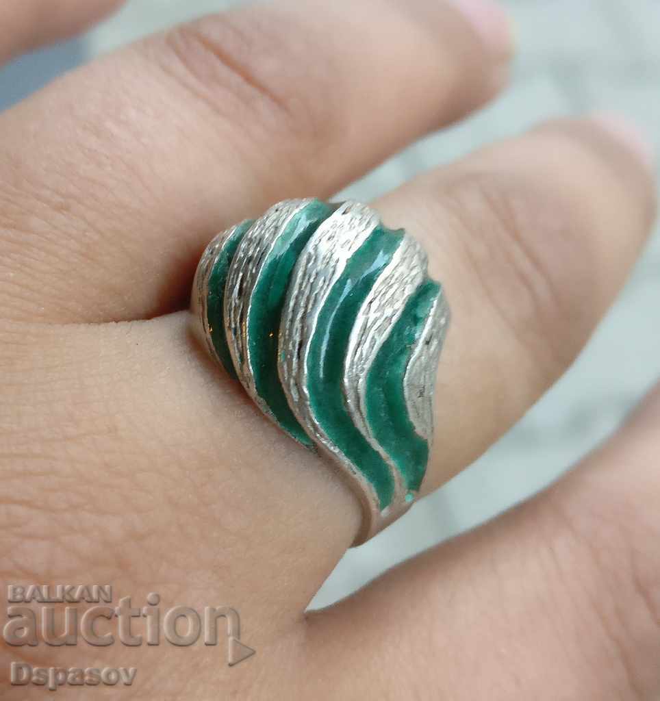 Antique Silver 925 Ring with 18 mm Enamel.