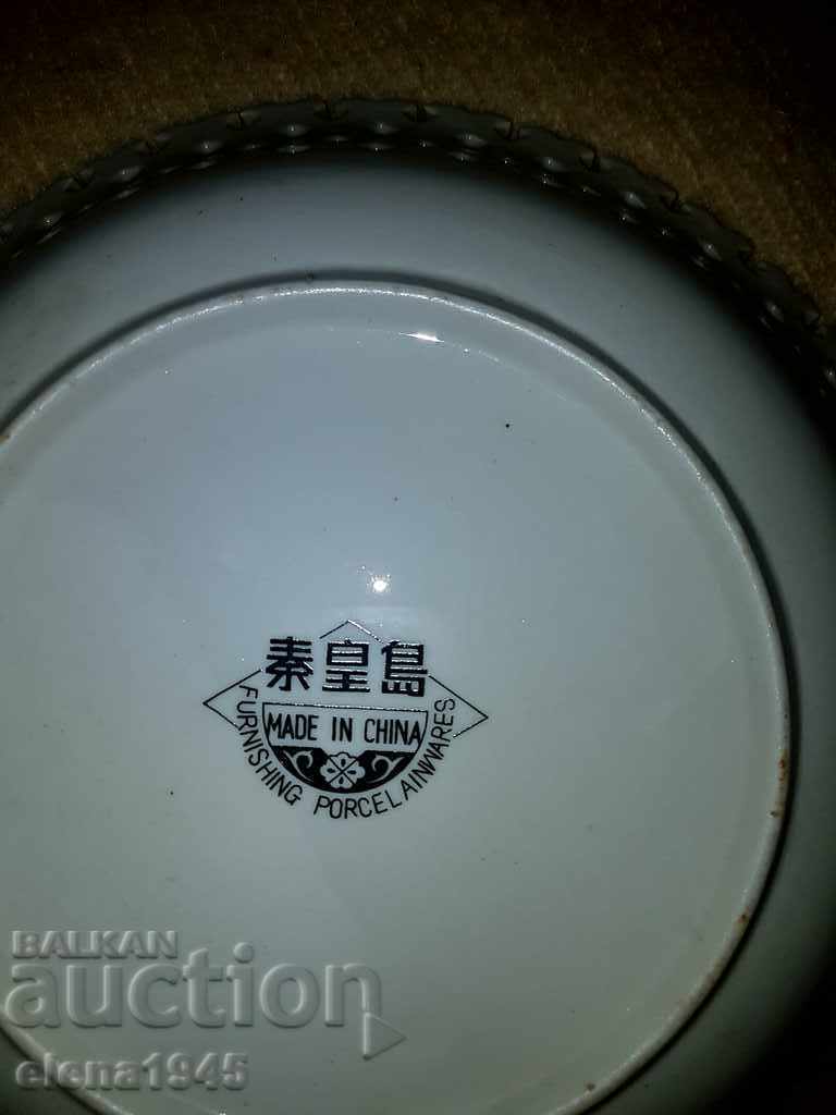 Delivery of New porcelain dish Delivery of New porcelain dish