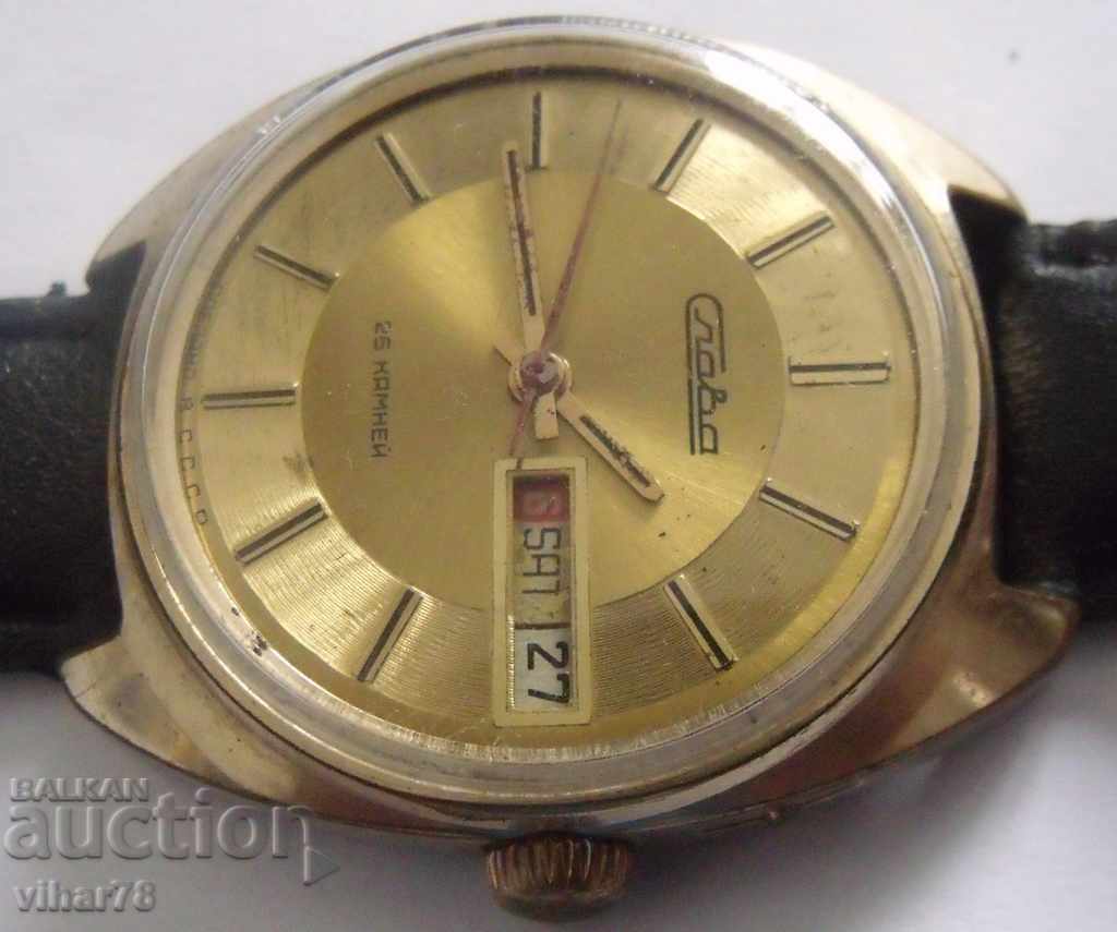 GRAY - RED MODEL-AREA with price 99.99 BGN | € 51.12