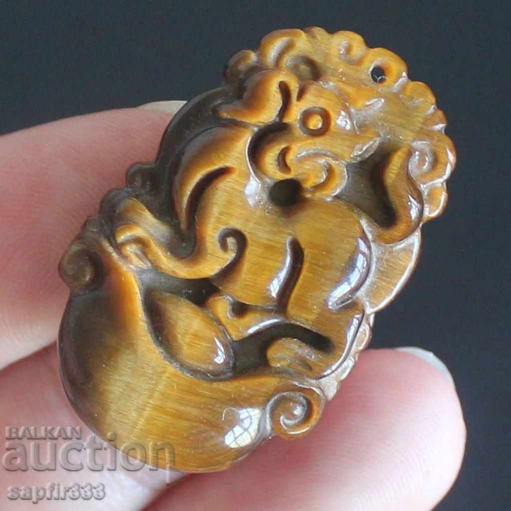 Auction UNIQUE MEDALIAN TIGER EYE - YEAR OF THE DOG Auction UNIQUE MEDALIAN TIGER EYE - YEAR OF THE DOG