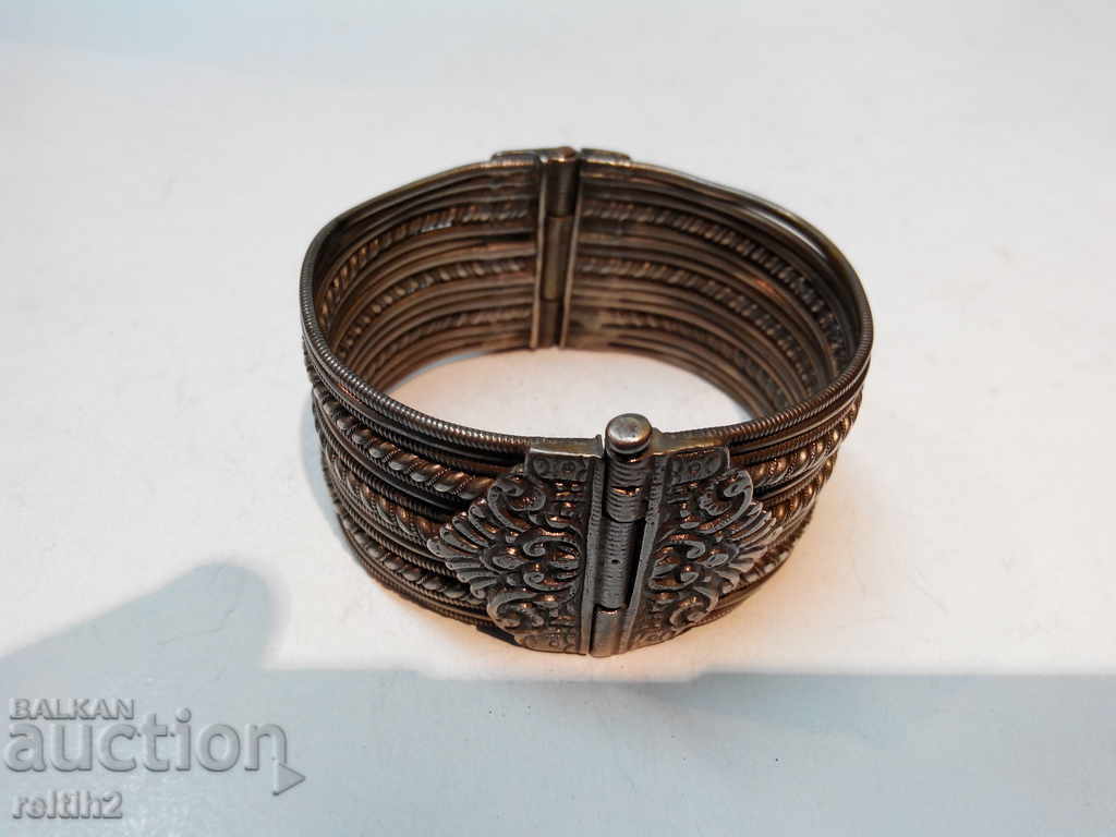 Auction Renaissance silver bracelet Auction Renaissance silver bracelet