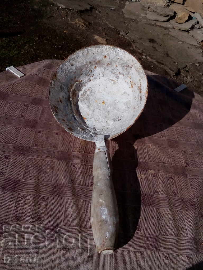 Delivery of An ancient construction paddle