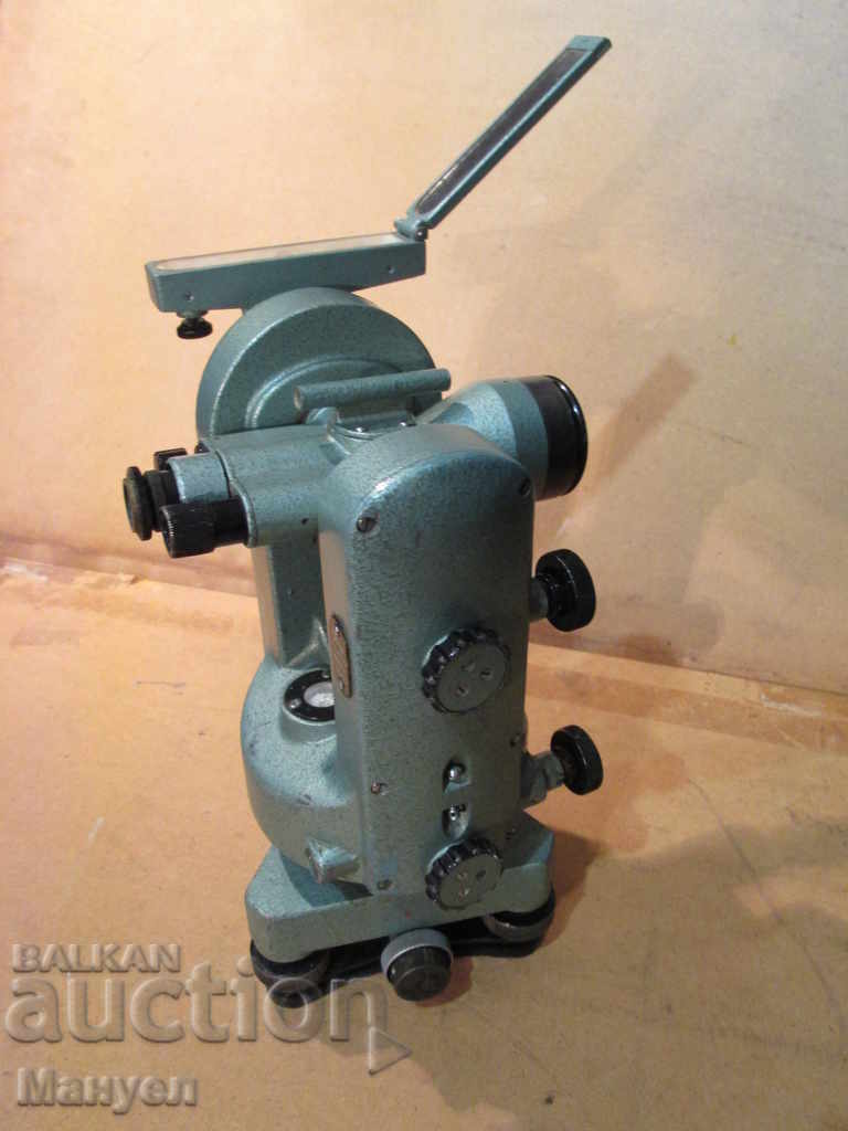 Sell ​​old theodolite ОТШ.RRRRRRRRRRRRRRRRRR with price 199.90 BGN | € 102.21