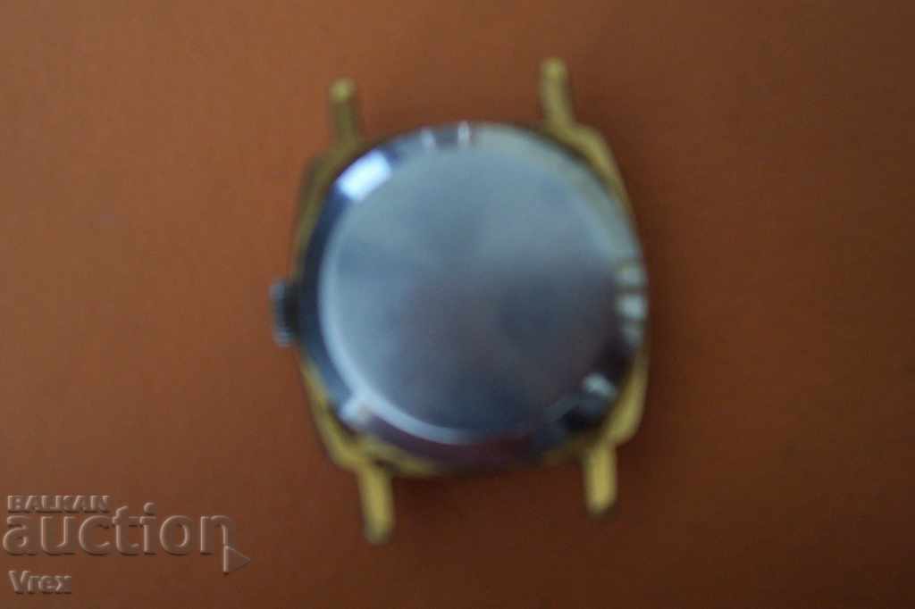 RUSSIAN mechanical clock ZimM Au10 with price 45.00 BGN | € 23.01 RUSSIAN mechanical clock ZimM Au10 with price 45.00 BGN | € 23.01