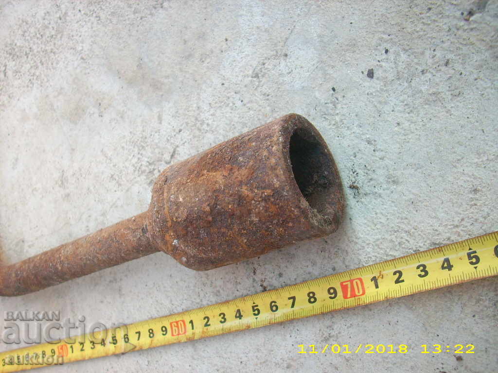 Mașină de cheie ENORM cu preț 6.99 BGN | € 3.57