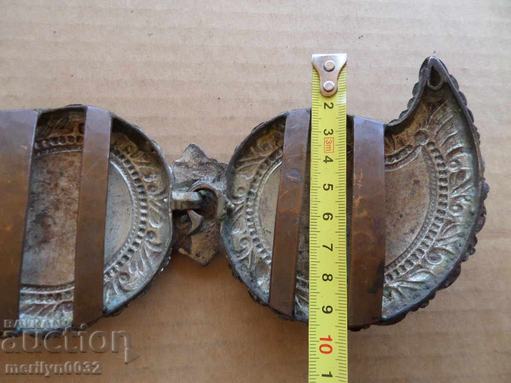 Delivery of Renaissance silver mugs, buckwheat, silver Delivery of Renaissance silver mugs, buckwheat, silver