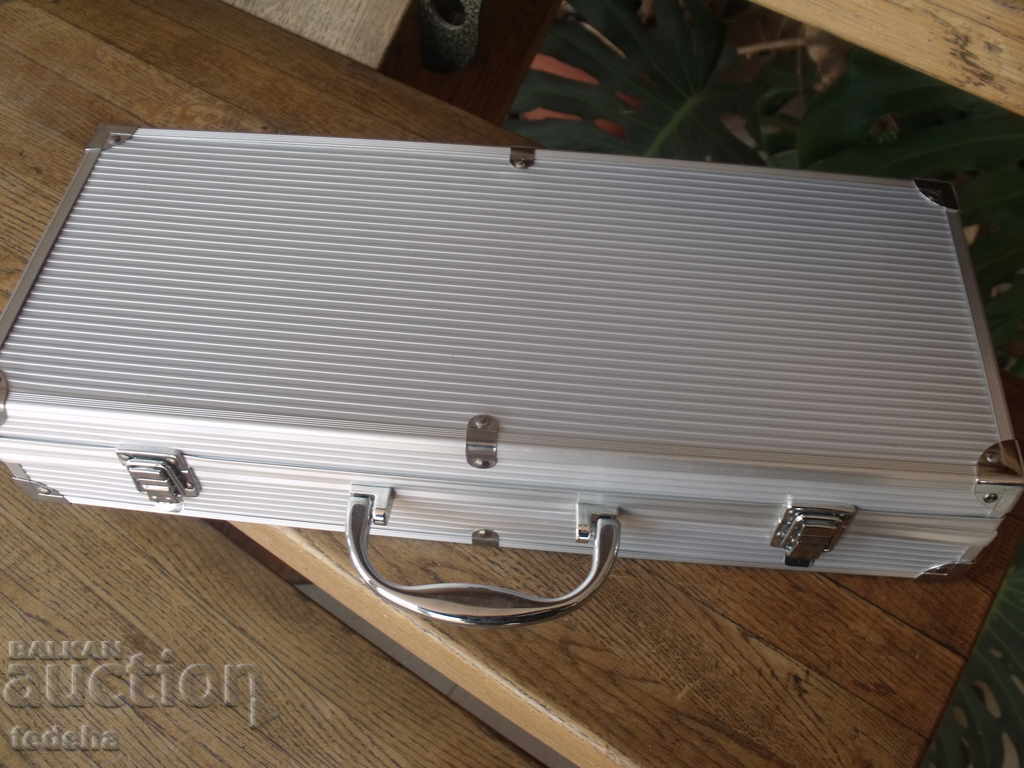 Delivery of ENSEMBLE A BARBECUE 17 PIECES-BARBEQUE COMPLEX