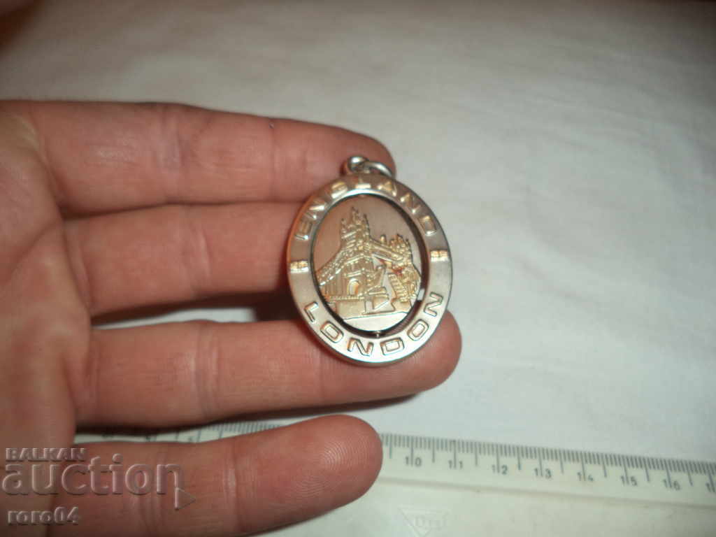 STAR ENGLISH KEYWORD with price 6.29 BGN | € 3.22 STAR ENGLISH KEYWORD with price 6.29 BGN | € 3.22