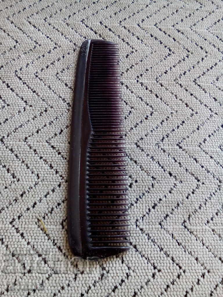 Old comb, comb with price 5.00 BGN | € 2.56 Old comb, comb with price 5.00 BGN | € 2.56