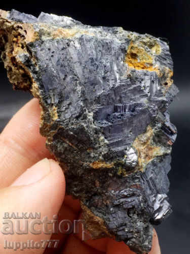 Auction  lead natural mineral ore