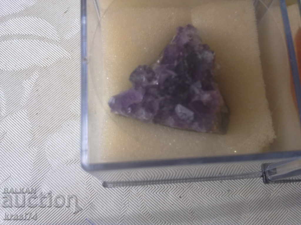 Ores, stones, crystals with price 20.00 BGN | € 10.23 Ores, stones, crystals with price 20.00 BGN | € 10.23