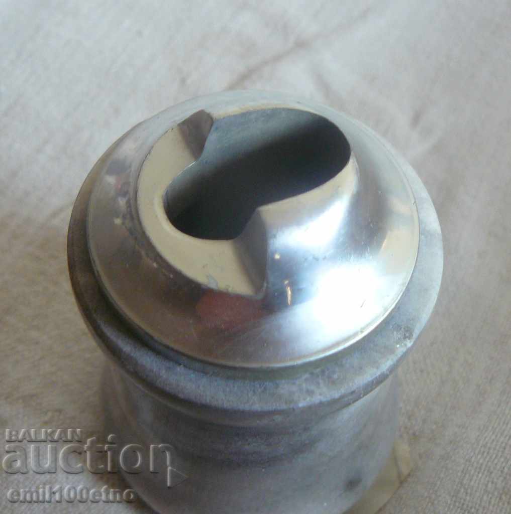 Stand ελαφρύτερο μάρμαρο Ορυκτών αναμνηστικά Jablanica με τιμή 8.00 BGN | € 4.09 Stand ελαφρύτερο μάρμαρο Ορυκτών αναμνηστικά Jablanica με τιμή 8.00 BGN | € 4.09