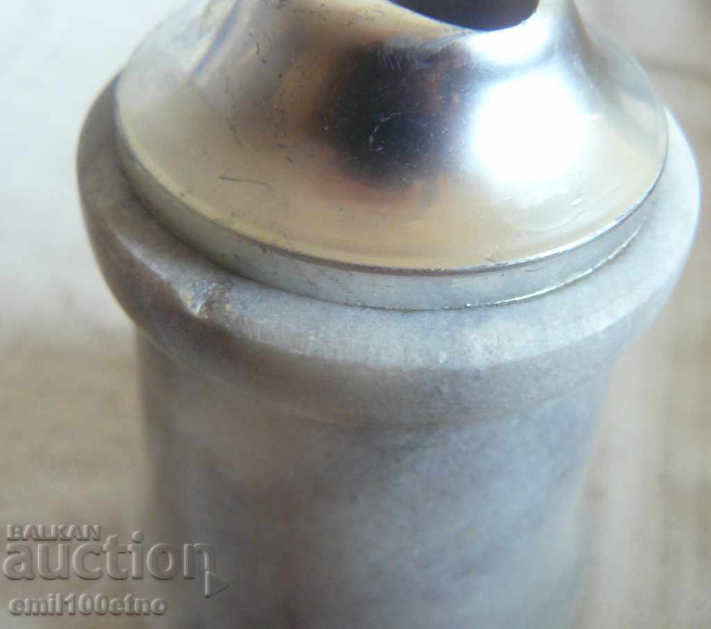 Παράδοση Stand ελαφρύτερο μάρμαρο Ορυκτών αναμνηστικά Jablanica Παράδοση Stand ελαφρύτερο μάρμαρο Ορυκτών αναμνηστικά Jablanica