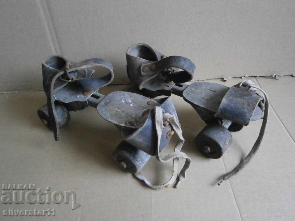 Roller skates retro with price 41.00 BGN | € 20.96 Roller skates retro with price 41.00 BGN | € 20.96