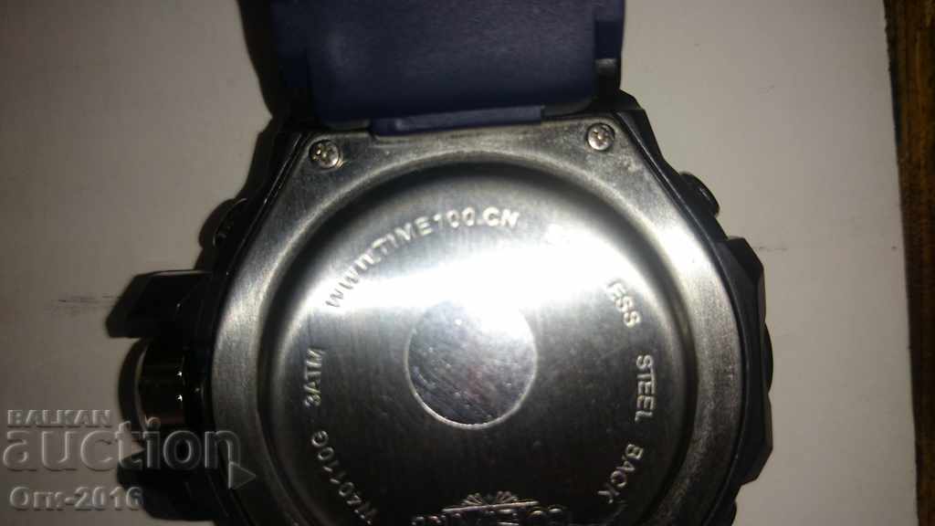 Delivery of Metal box and clock Delivery of Metal box and clock