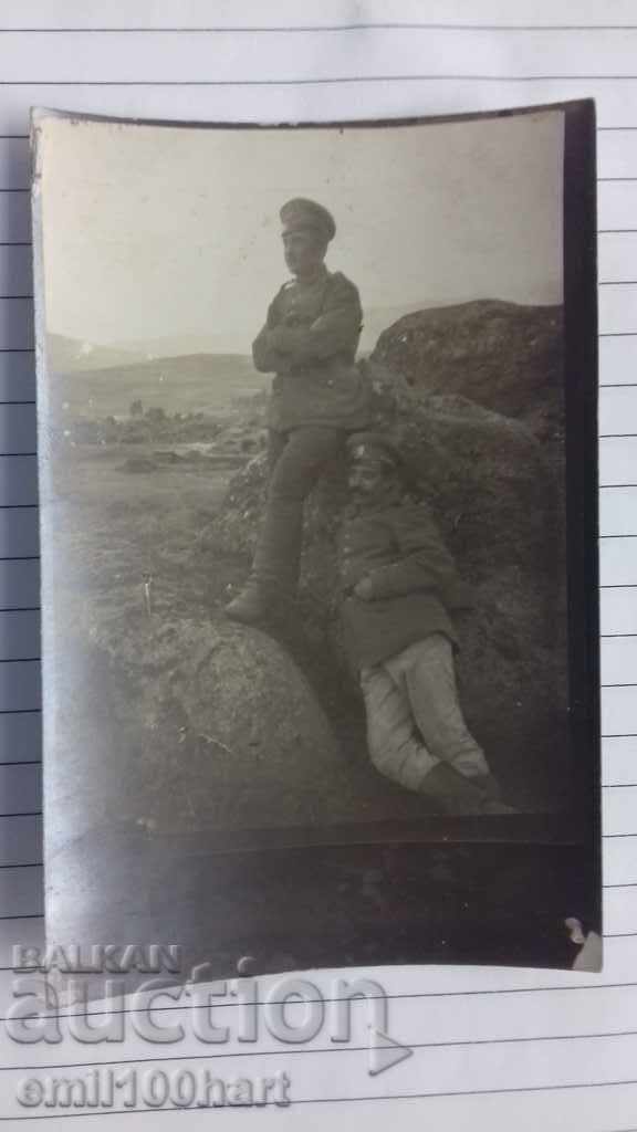 Стара снимка с войници