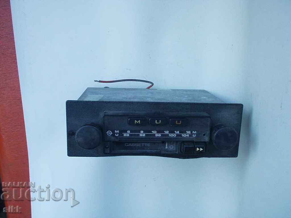 Car radio cassette player