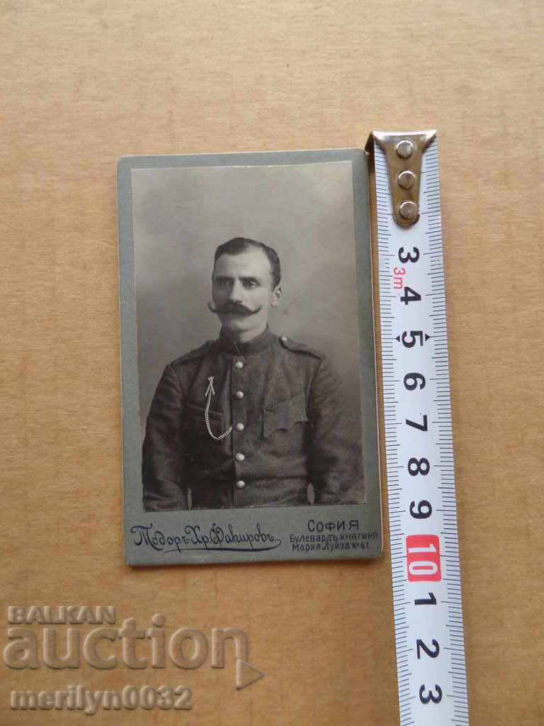 Аукцион Снимка фотография на картон войник края на 19-ти век Аукцион Снимка фотография на картон войник края на 19-ти век