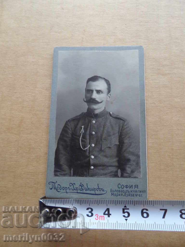 Доставка на Снимка фотография на картон войник края на 19-ти век Доставка на Снимка фотография на картон войник края на 19-ти век