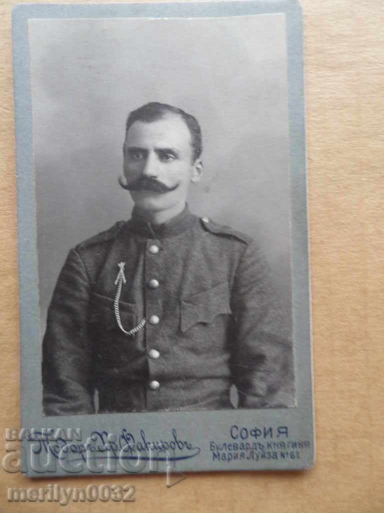 Снимка фотография на картон войник края на 19-ти век