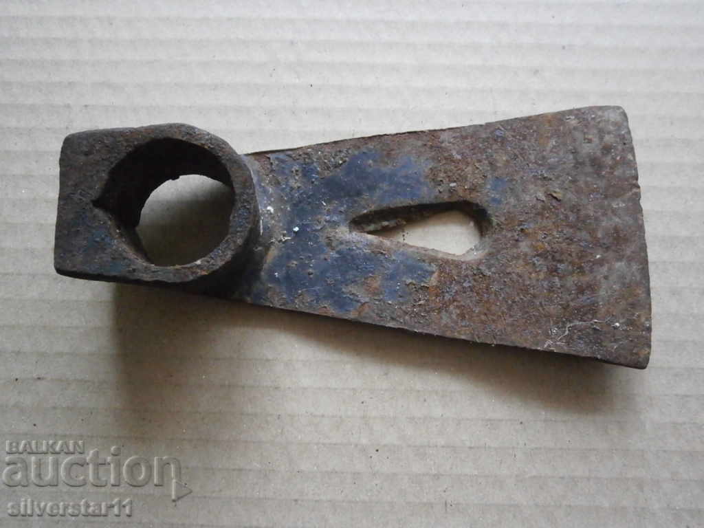 primitive stratified iron with price 10.00 BGN | € 5.11 primitive stratified iron with price 10.00 BGN | € 5.11