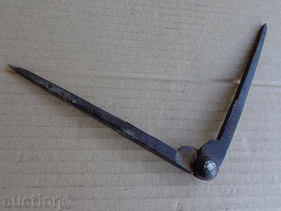 Παράδοση Παλιά πυξίδα για το χάλυβα, εργαλείο