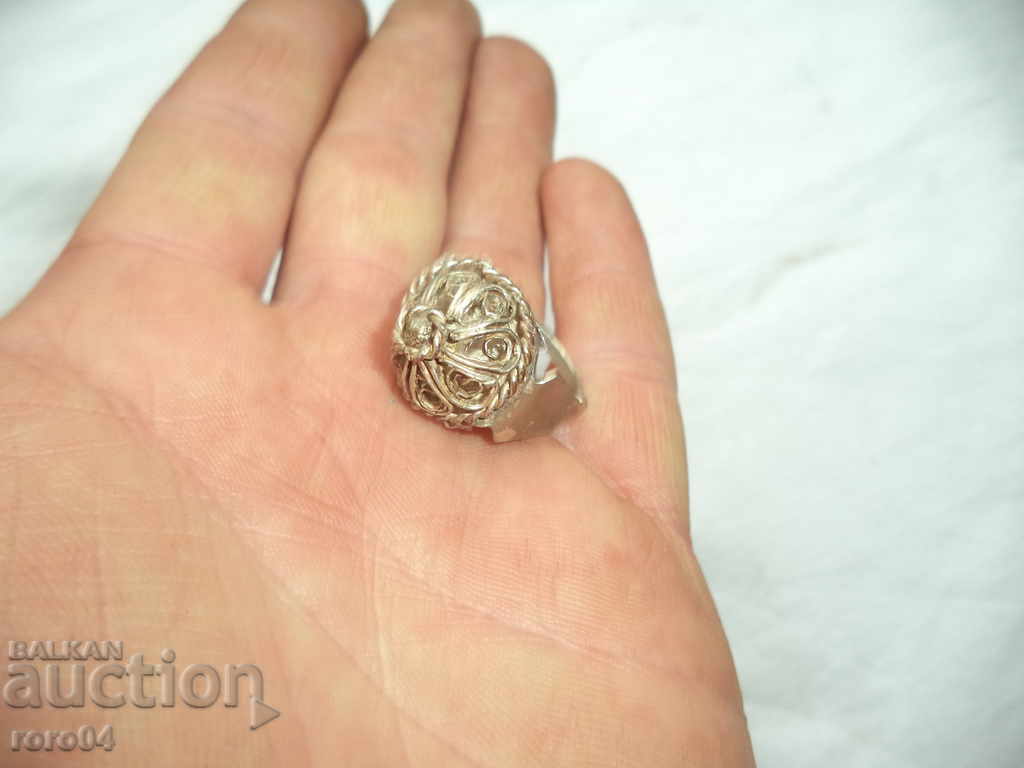 Auction  REVIVAL RING