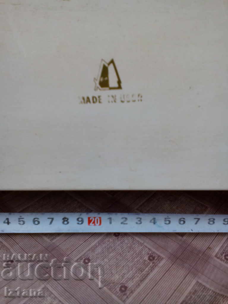 Delivery of Bread box Delivery of Bread box