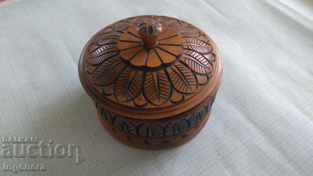 Jewelry box, candy box, carving